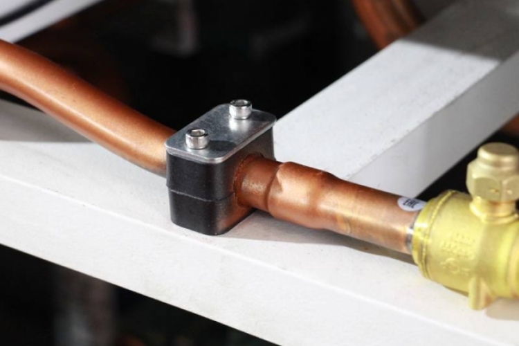 优质铜管做三维减震处理